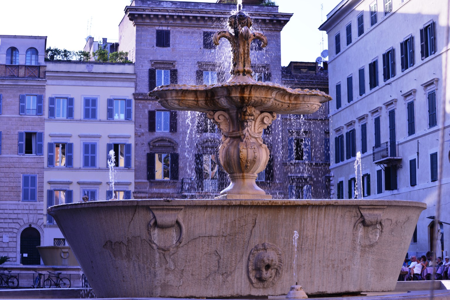 Piazza Farnese